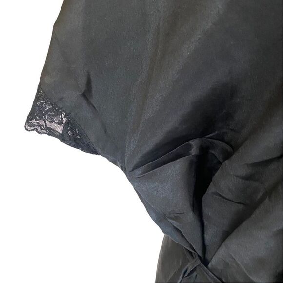 Black Satin Robe Just Sexy Sz 2X/3X NWT - Picture 5 of 9